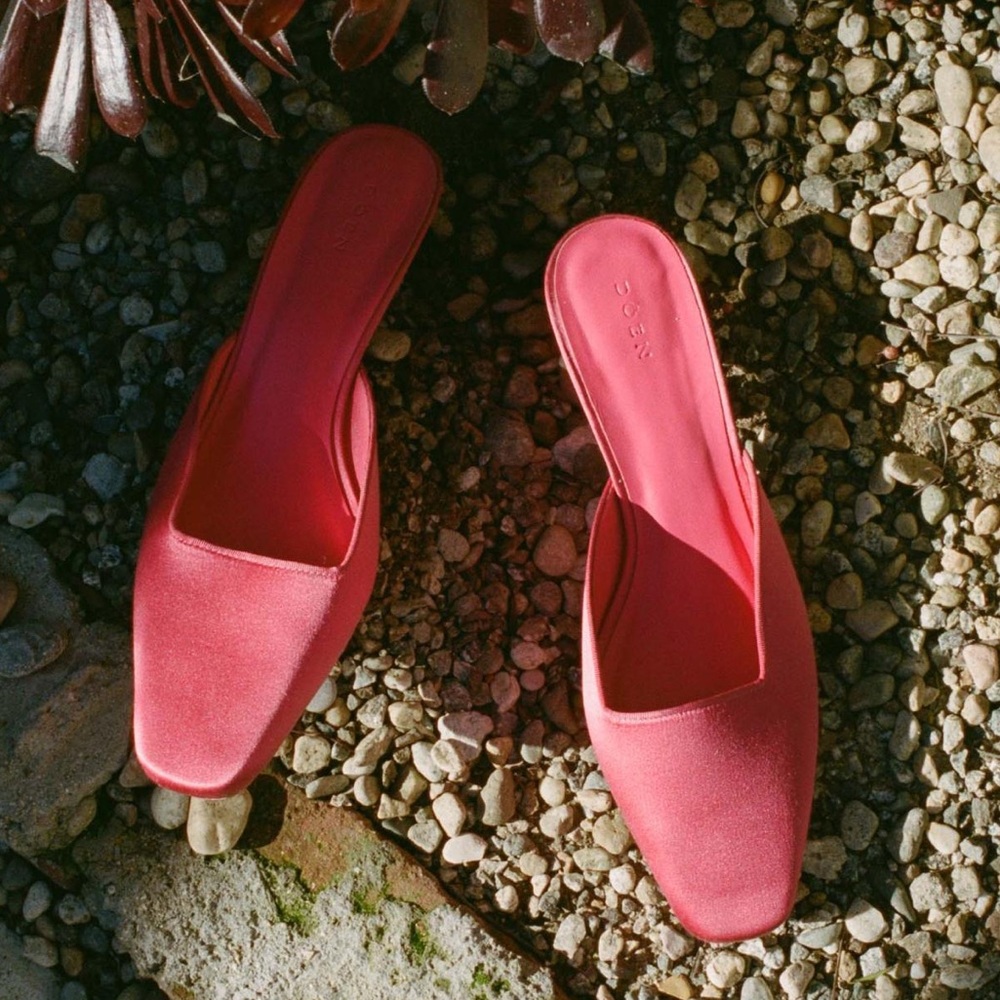 DOEN pink mule kitten heels (NEVER WORN only tried on)